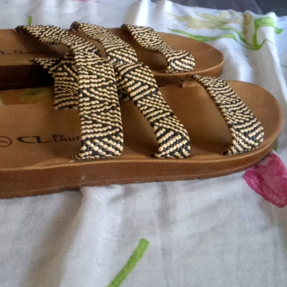 Sandals - Picture 2 of 2